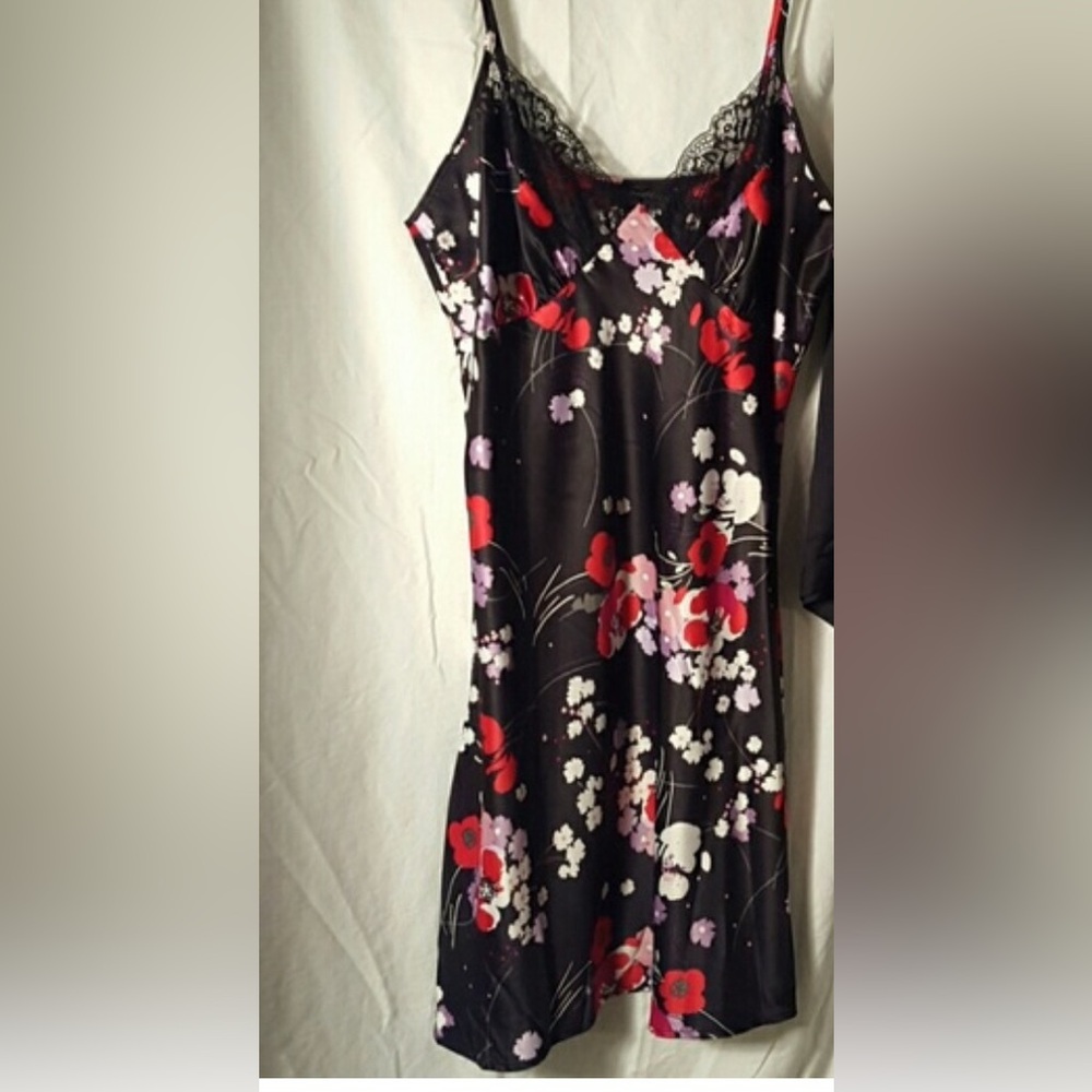 Ambrielle Floral Robe and Slip Dress Set Size M